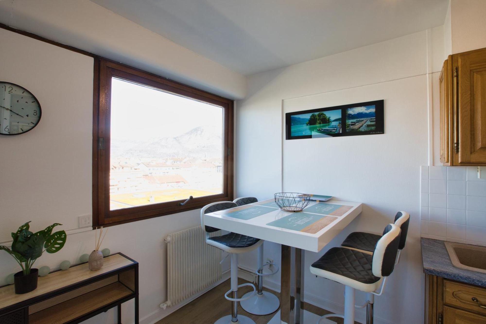 Le Sommet Citadin Avec Vue Annecy Exterior foto