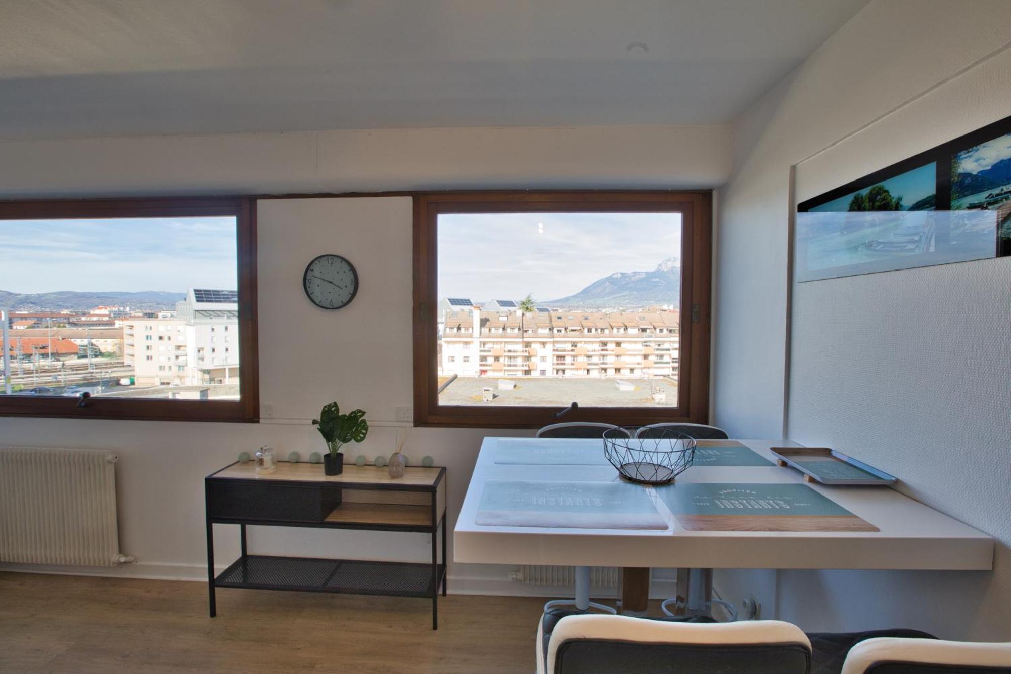 Le Sommet Citadin Avec Vue Annecy Exterior foto